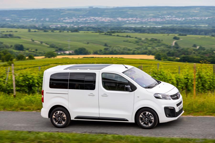  Opel Zafira Life Small 2019 года  (фото 4 из 11)